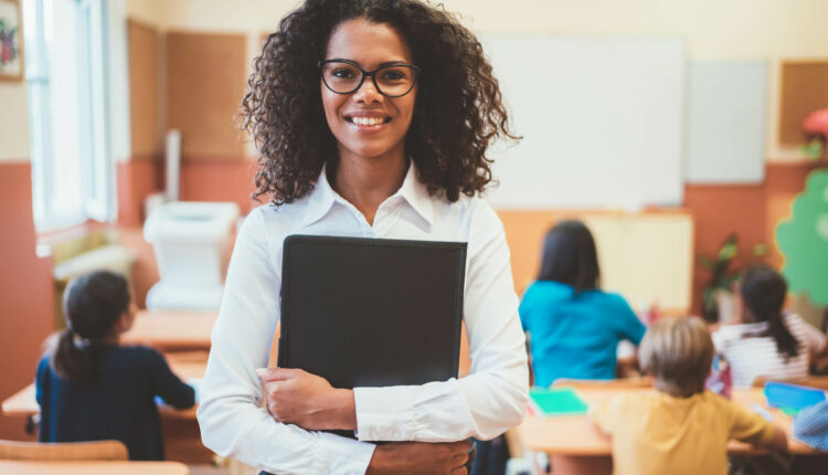 Professora em sala de aula